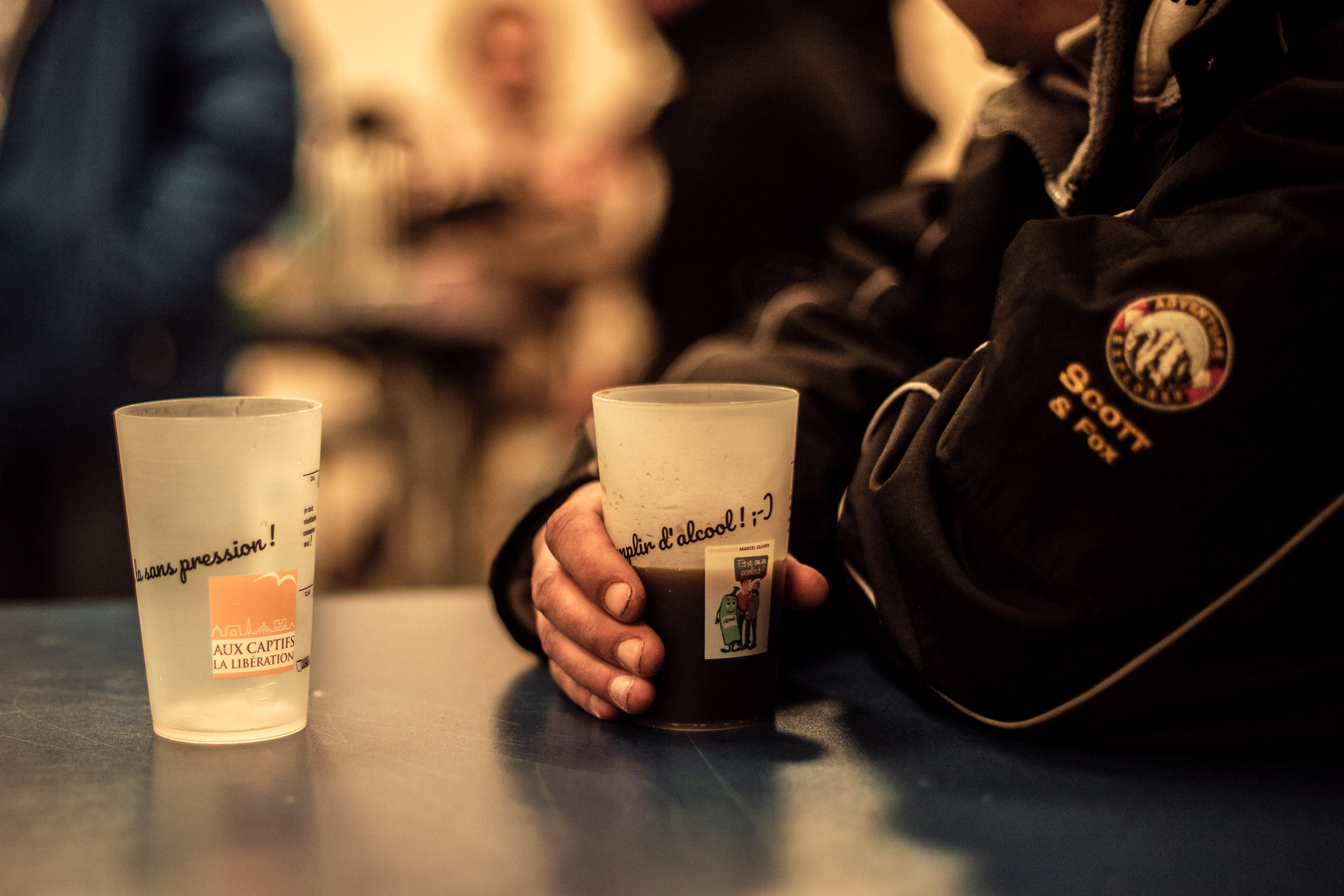Accompagner les bénéficiaire dans leur consommation pour les guider vers le soin ©Beaxgraphie
