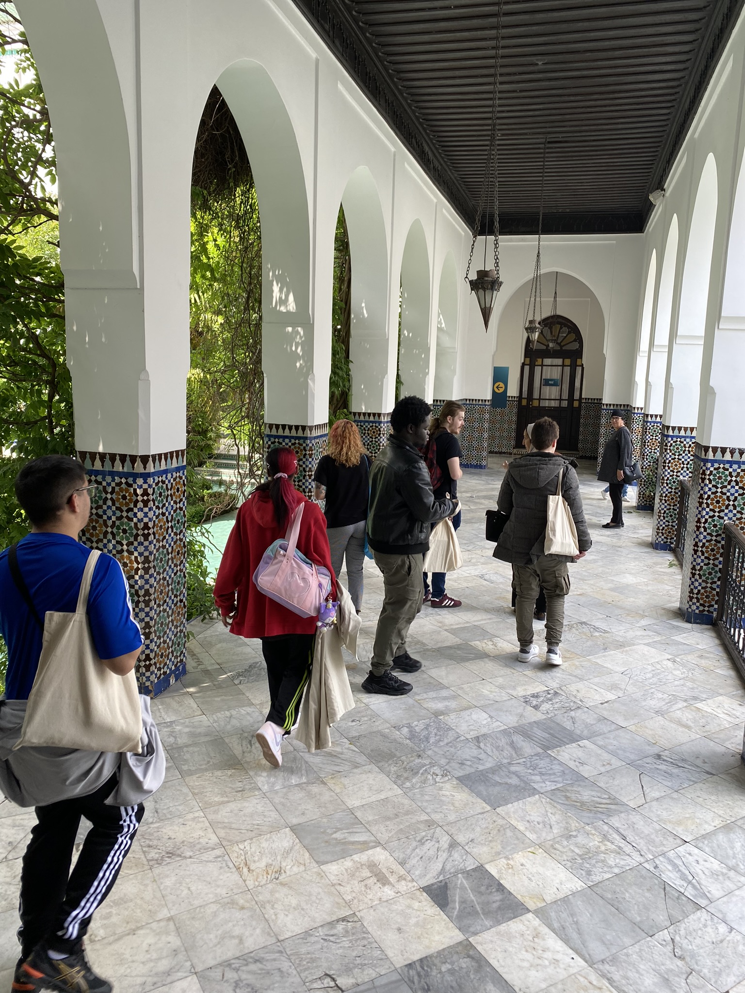 À la Grande Mosquée de Paris avec les jeunes de la Missions locale de la Vallée de Montmorency dans le cadre du Festival Quartier du livre