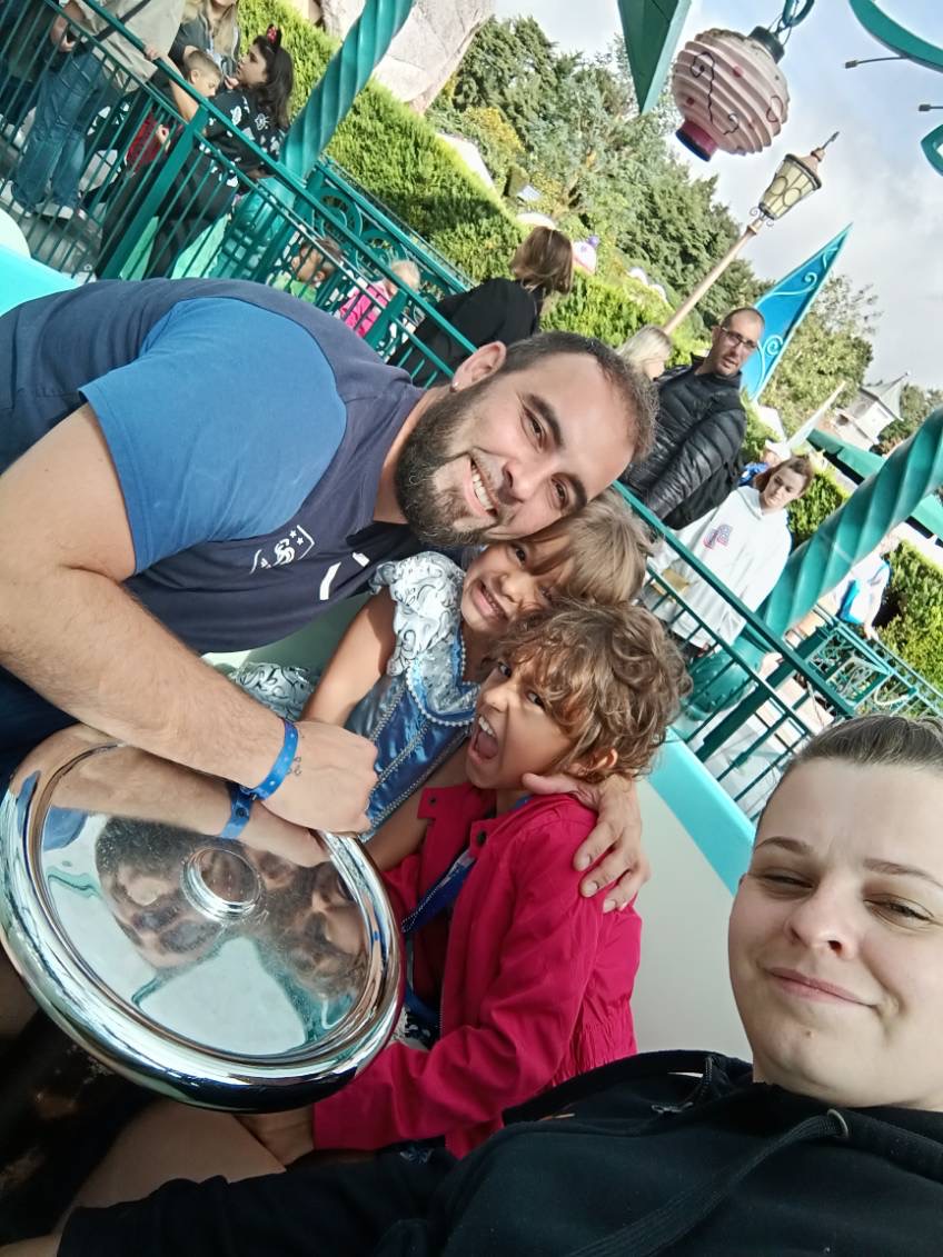 Leyna et sa famille