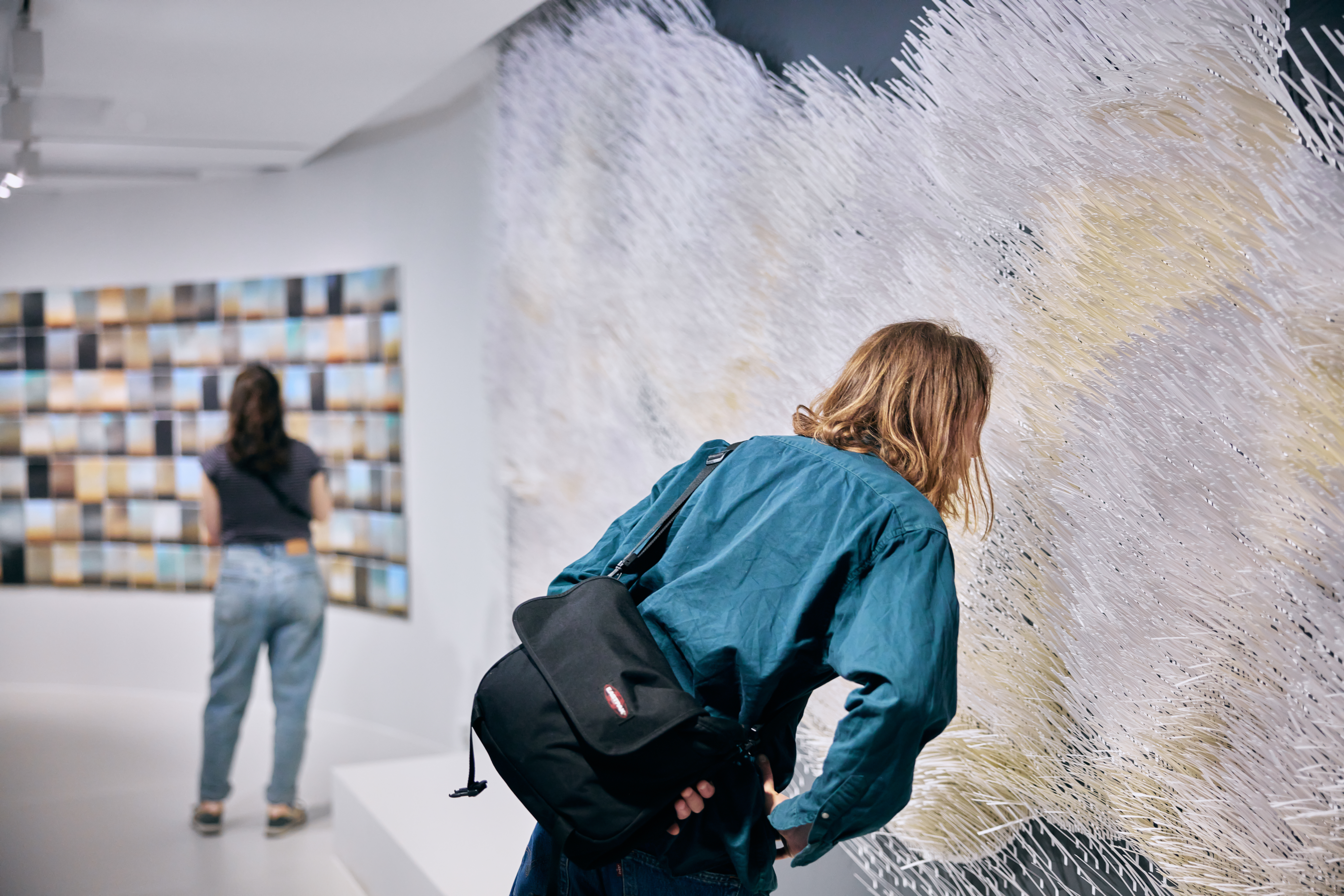 Exposition "Faut-il voyager pour être heureux ?". Crédit : Olivier Löser.