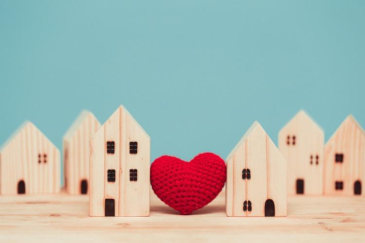 Saint-Valentin : que faire pour rester solidaire depuis chez soi ? Crédits : coffeekai