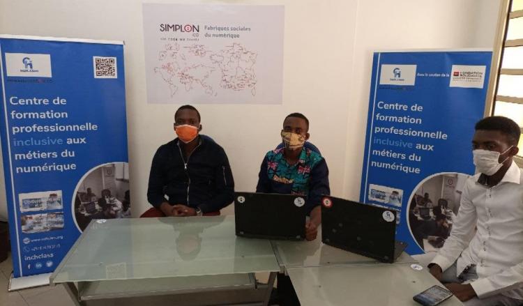 La Fondation Société Générale et Simplon inaugurent un centre de formation au numérique au Cameroun. Crédit photo : Fondation Société Générale.