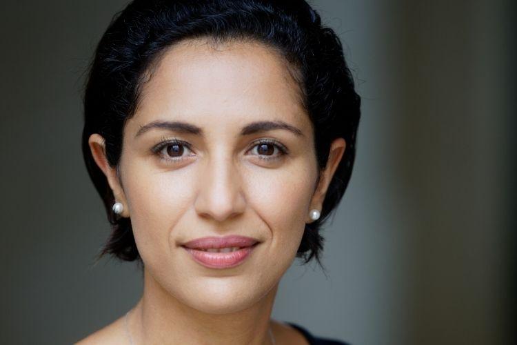 Les interviews de Chroniques philanthropiques : Sarah El Haïry, Secrétaire d'État auprès du ministre de l'Éducation nationale, de la Jeunesse et des Sports, chargée de la Jeunesse et de l'Engagement. Crédit photo : DR.