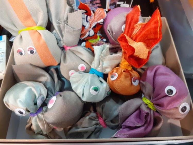 Mini-doudous porte-bonheur pour nos boîtes solidaires
