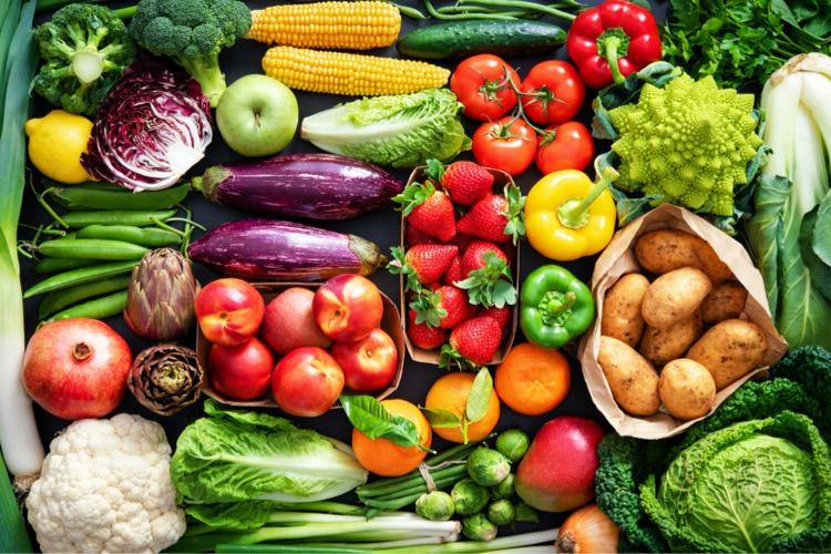 37 % des foyers français rencontrent des difficultés pour manger des fruits et légumes quotidiennement. Crédits : iStock.
