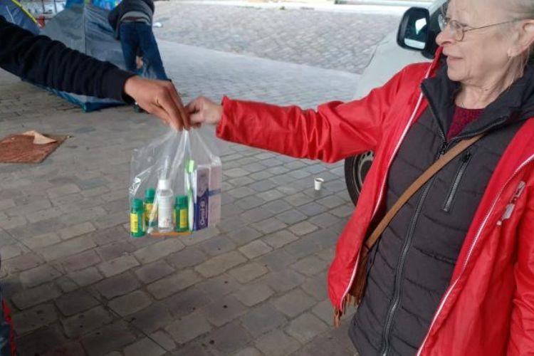 3 points pour comprendre l’importance de lutter contre la précarité hygiénique des personnes à la rue. Crédit photo : DR.