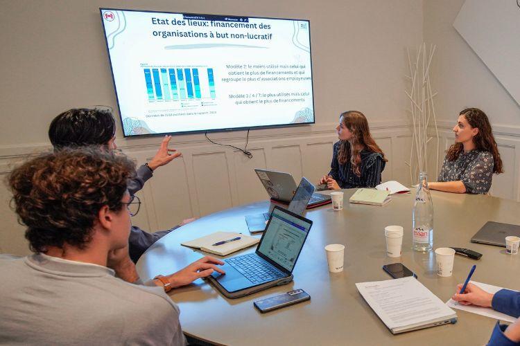 Sciences Po s'associe au Philanthro-Lab pour interroger le financement des associations