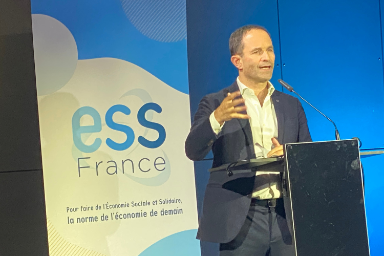 Benoît Hamon, le nouveau président d'ESS France, en clôture du congrès. Crédit : Camille Dorival.