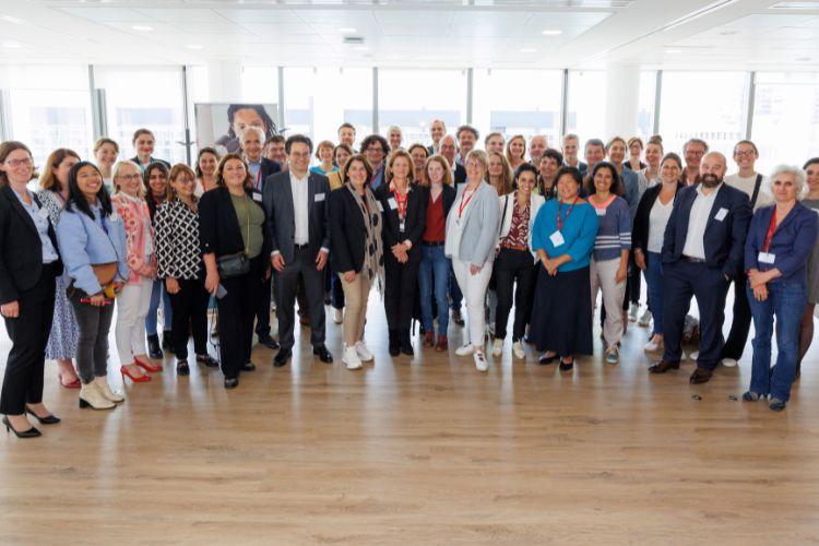 Santé : AXA réunit ses partenaires et annonce la reconduction de son programme santé. Crédit photo : DR.