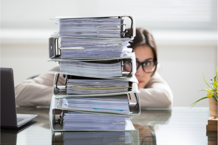 Certains dossiers législatifs sont susceptibles d'être à nouveau mis en lumière après des mois d'attente. Crédit: iStock