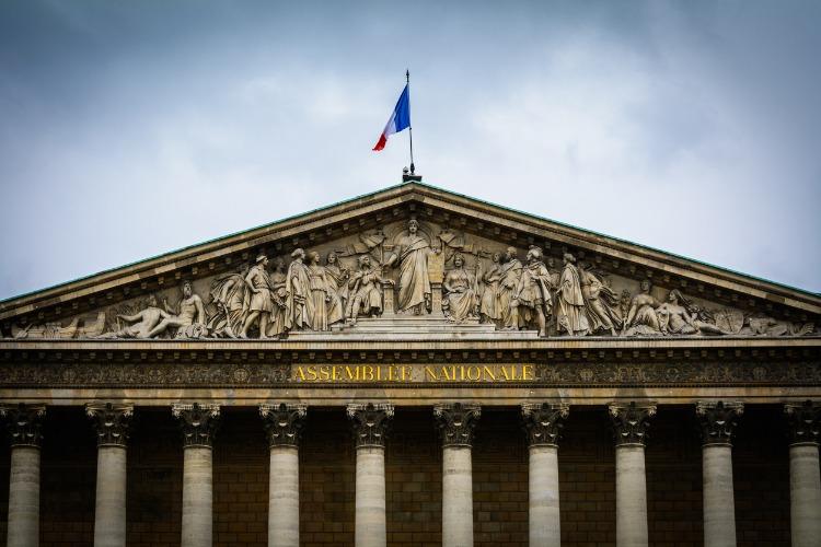 Le projet de loi de finances pour 2025 est discuté en ce moment à l'Assemblée nationale. Crédits : iStock.