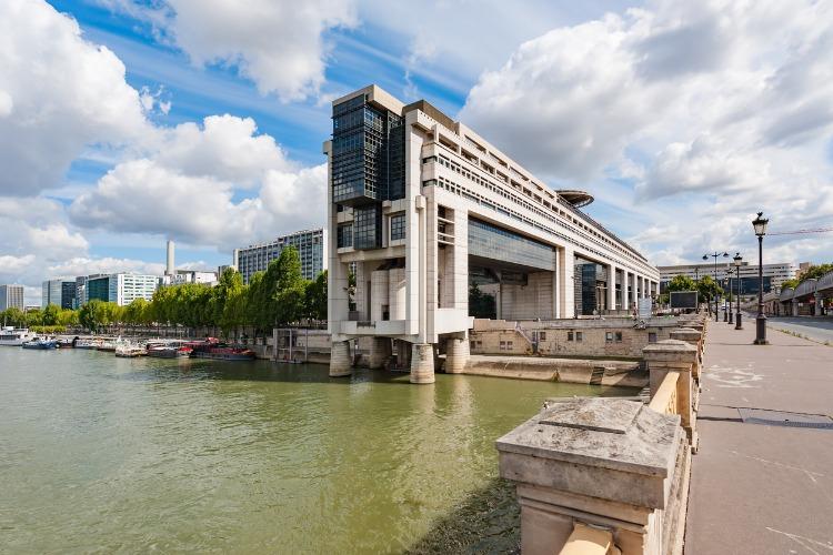 L'effort budgétaire demandé par le gouvernement pèse sur les emplois de l'économie sociale et solidaire, selon l'Udes. Crédits : iStock.