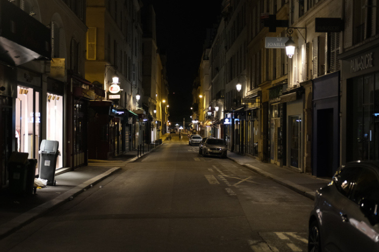 Une rue de Paris en septembre 2024. Crédits : iStock.