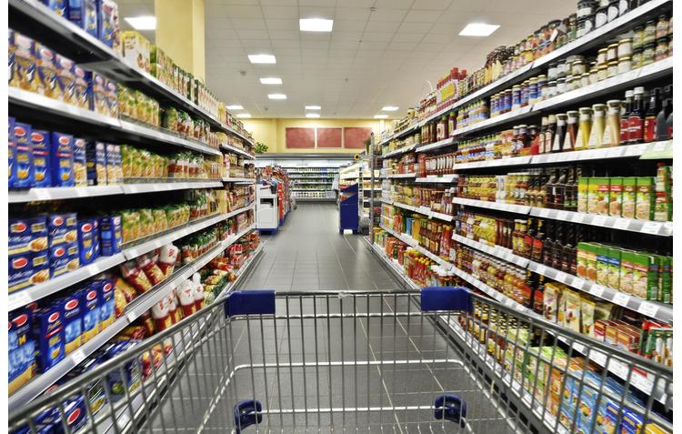 Selon la Fondation pour la nature et l’homme, les ventes de produits bio ont baissé de 12 % en grande distribution entre 2020 et 2023. Crédit : iStock