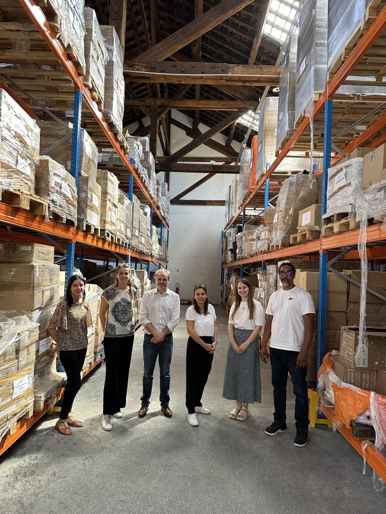 visite de l'Entrepôt du Samusocial avec l'équipe de la Fondation Carrefour