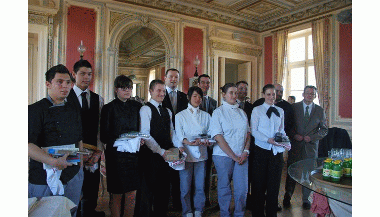 LAURA MÈNE L'ENQUÊTE: quand l’art de la cuisine se met au service de l’insertion