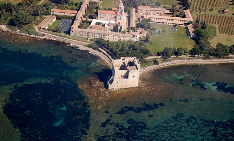 Total soutient la restauration de l'abbaye de Lérins