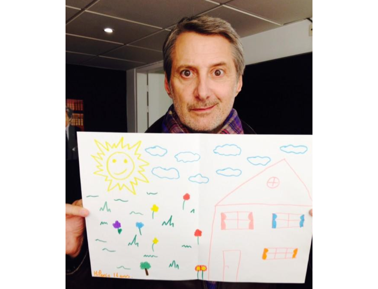 Une asso sensibilise des célébrités en leur envoyant des dessins d'enfants!