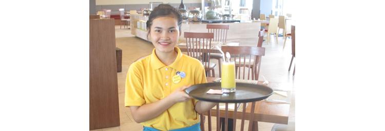 L'association Poussières de vie forme des jeunes défavorisés au Vietnam