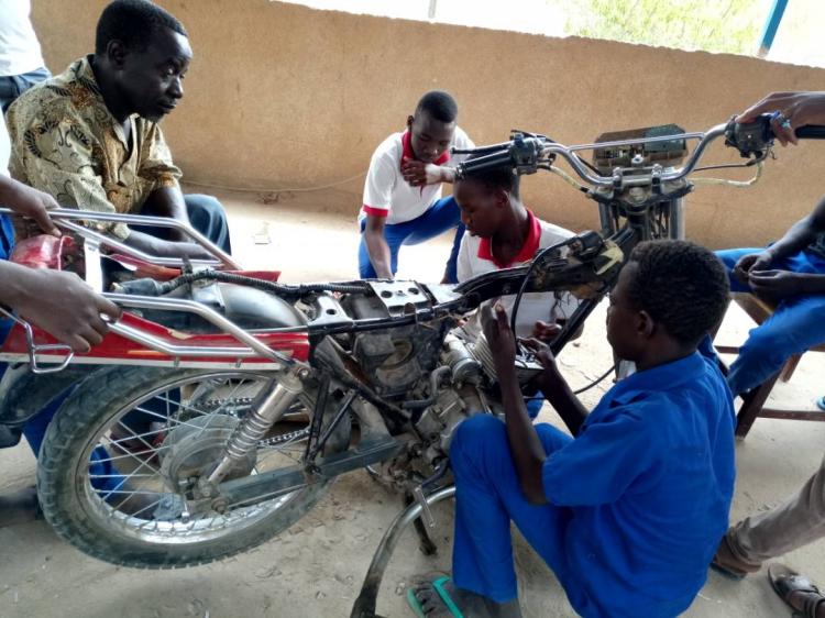 Un Centre de Formation Professionnelle pour des jeunes déscolarisés au Niger