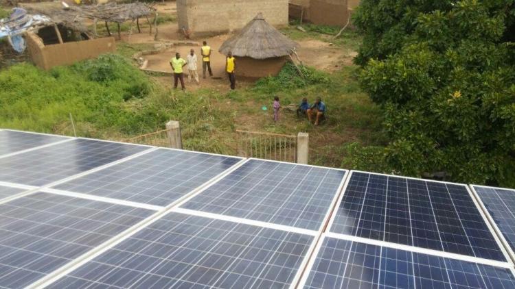 lectrification rurale au Burkina Faso : premières réalités à Guiba et Bindé