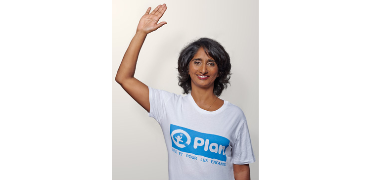 Si vous soutenez l'éducation des filles, levez la main !
