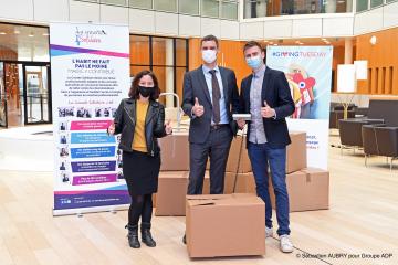 264 kilos de vêtements pour la Cravate solidaire !
