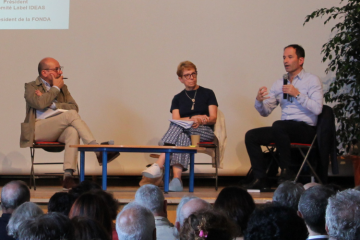 Yannick Blanc, Dominique Joseph et Benoît Hamon lors de la conférence-débat "Le financement de l'intérêt général : un enjeu démocratique"