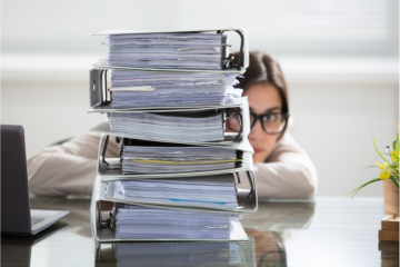 Certains dossiers législatifs sont susceptibles d'être à nouveau mis en lumière après des mois d'attente. Crédit: iStock
