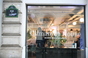 La devanture de la Climate house, située dans le centre de Paris. Crédits : Climate house.