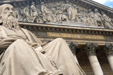 [TRIBUNE] Pour une politique philanthropique ambitieuse au service de la démocratie et de la cohésion sociale. Crédit photo : iStock.