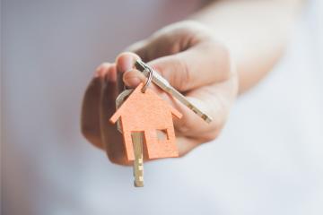 CNP Caution et Garantme signent un partenariat pour faciliter l’accès au logement pour tous. Crédit photo : iStock.