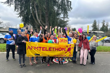  Arrivée des coureurs à Evry - collaborateurs Carrefour et de l'AFM-Téléthon