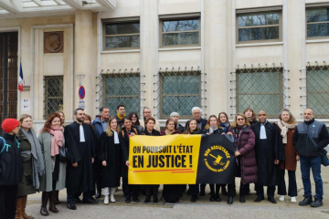 Parmi les requérants, se trouvent notamment France terre d’asile, la Fondation pour le logement des défavorisés (ex-Fondation abbé Pierre), la Ligue des droits de l’homme, le Secours catholique-Caritas France, Habitat et humanisme, Utopia 56, Médecins du monde, ATD Quart-monde et Emmaüs France. Crédit : Elisabeth Crépin-Leblond / Carenews