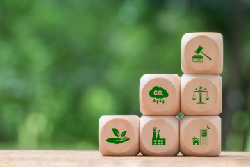 Plusieurs acteurs économiques et ONG proposent de mieux orienter l'épargne vers la transition écologique. Crédit : iStock.