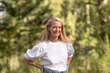 Coline Bertrand est cofondatrice et PDG de La Rosée, entreprise de cosmétiques engagée dans une démarche régénérative. Crédit : La Rosée. 