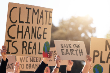 10 ans après l'Accord de Paris, des associations militent pour « faire entendre d’autres voix » 