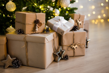 Cadeaux engagés : la hotte de Carenews pour un Noël écologique et social 