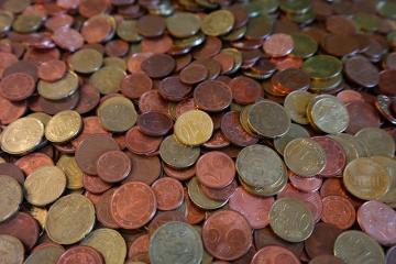 Les salariés de PSA reversent leurs primes aux Restos du Cœur