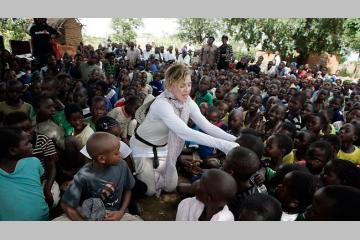 [STAR SYSTEM] Conseillers les vip en philanthropie: gérer la générosité.