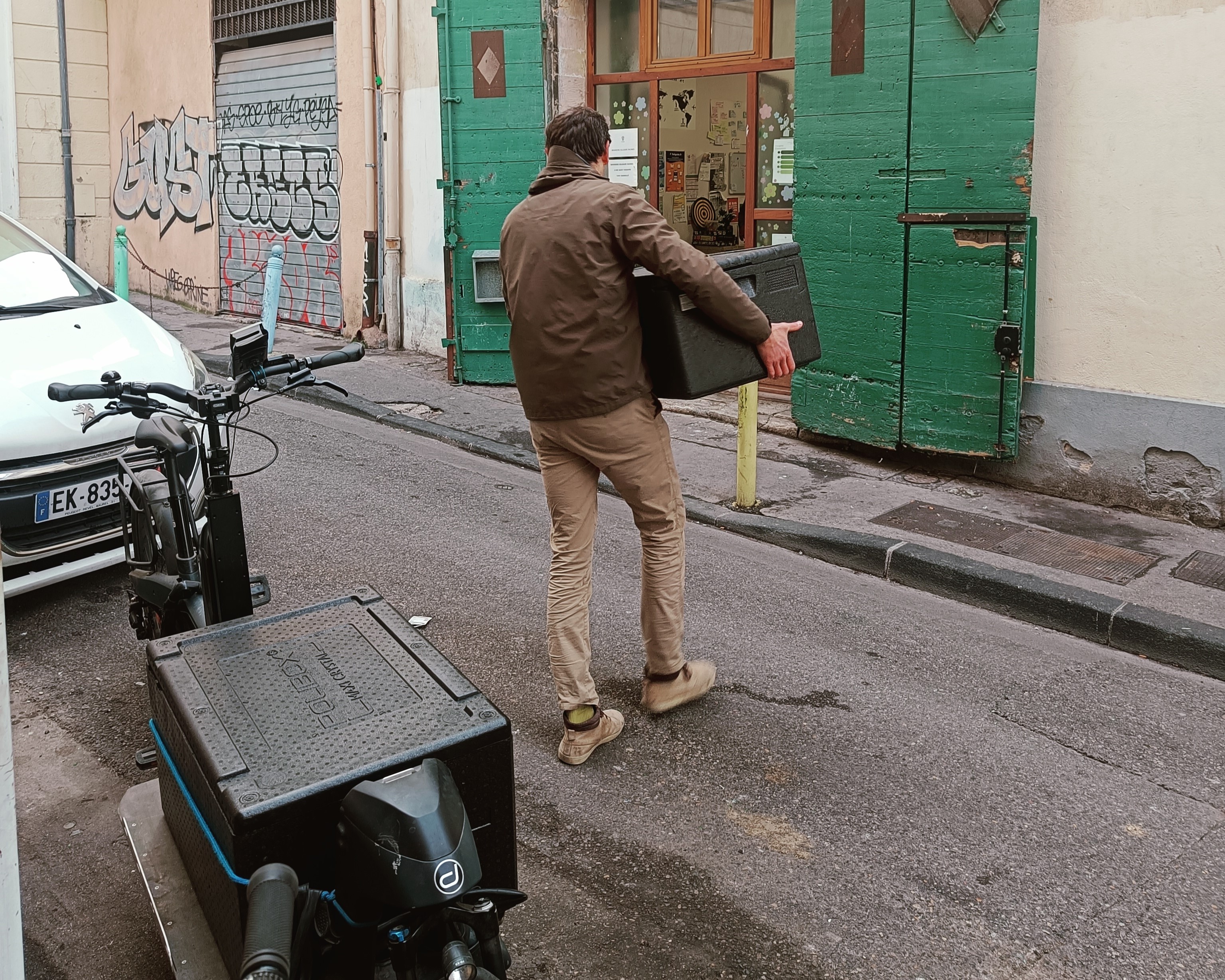 Livraison à vélo par les Coursier·es Solidaires