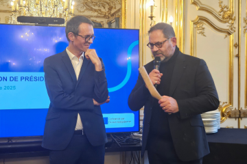 François Dechy et Jérôme Saddier lors de la passation de présidence de l'Avise, en décembre 2025. Crédit : Avise. 