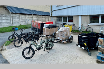 La cyclo-logistique de Carton Plein prête à livrer les commandes ADN